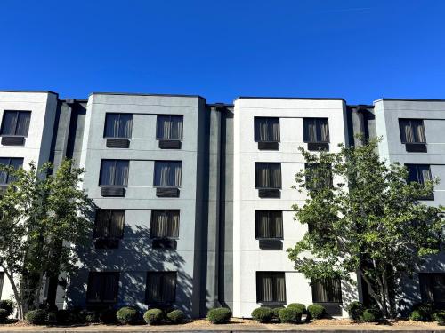 Travelodge by Wyndham Flowood/Jackson/Airport North - 숙소 외관
