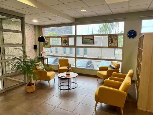 設施, Quality Aparthotel Valenciennes in 華朗舍尼