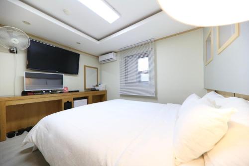 Incheon Soo – Incheon, MD