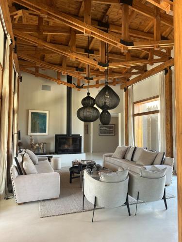 Contemporary design and serenity in Cafayate