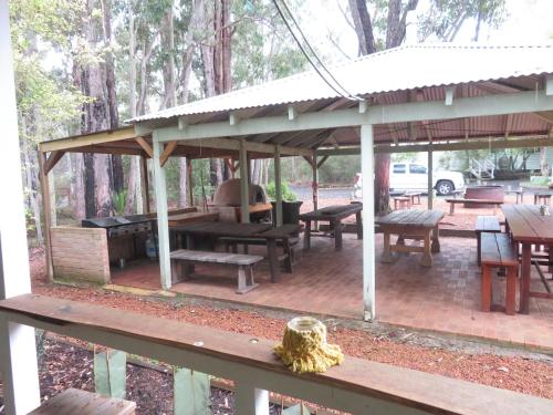 Létesítmények, Jarrah Forest Lodge in Dwellingup
