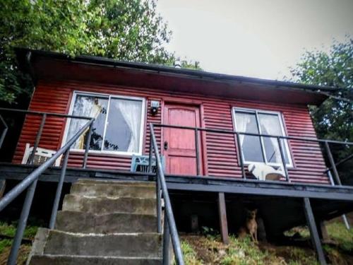 Beautiful wooden cabin, with direct ocean view
