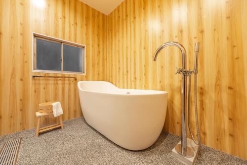 TaroTime Shinjuku Serene Japanese Cottage near Tokyo Metropolitan Gymnasium