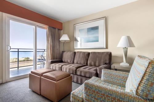 Hilton Vacation Club Riviera Beach & Shores in Capistrano Beach, USA