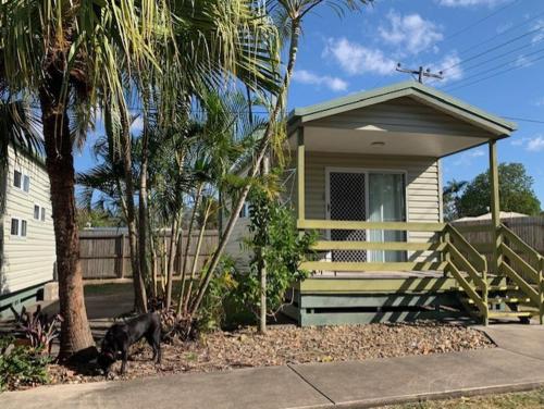 Bushchooks Travellers Village - Yeppoon