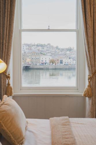 The Royal Hotel in บิดฟอร์ด