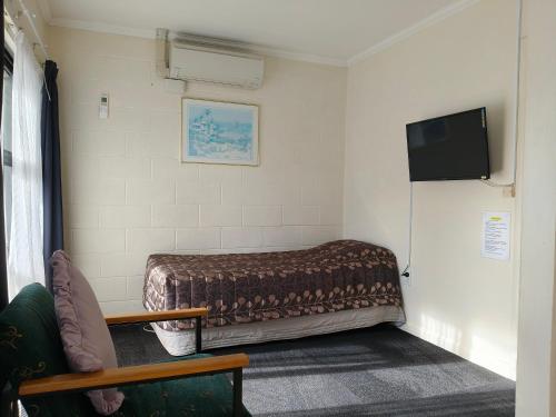 Aladdin Motel - image 4