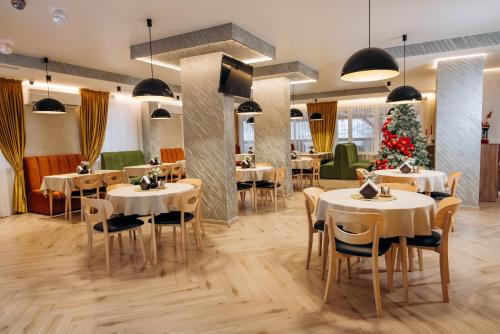 餐厅, HOTEL & SPA Zatyshnyi Dvir in 博利亚尼兹亚