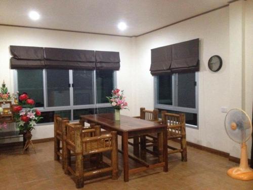 Janson's House Next to Singha Park Chiang Rai