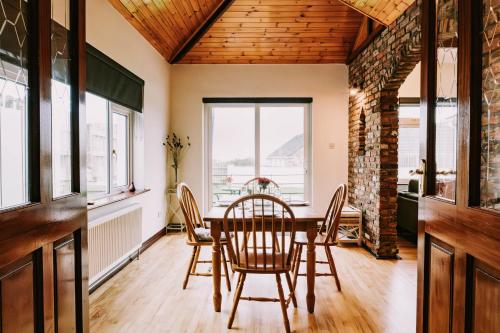 บริการและสิ่งอำนวยความสะดวก, Strandhill House in สแตรนด์ฮิล