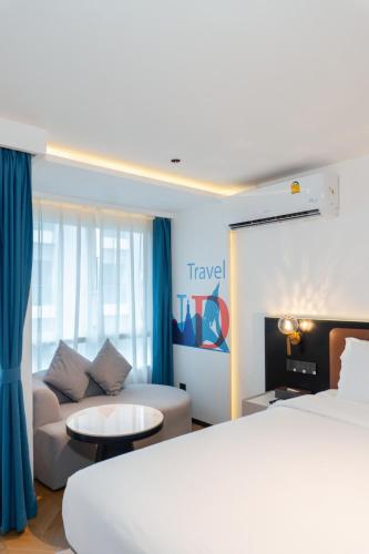 L-sevenhotel Room Type - Standard Queen Room