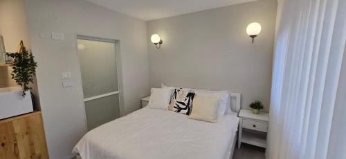 GoldSea - Boutique Seafront Studio in Nahariya