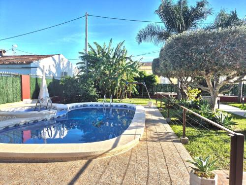 Villa Mónica (Villa Monica) in โอริฮูลา