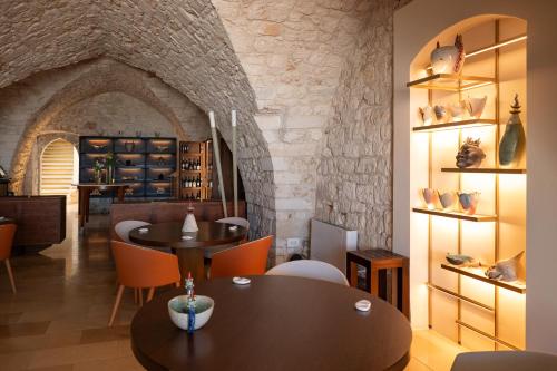 Restaurant, Relais La Sommita' Hotel in Ostuni