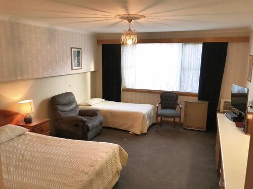 room detail thumbnail 0