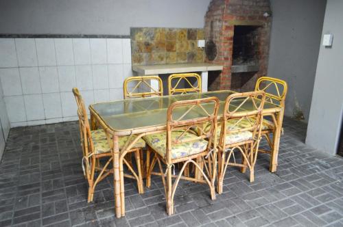 09 Windsor Place in Uvongo Beach