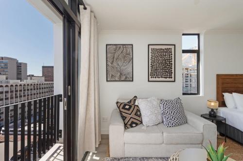 The York Apartments - image 4