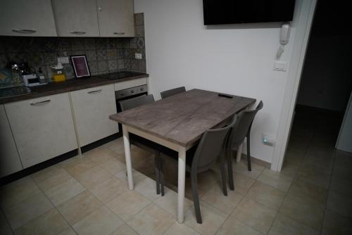 ห้องครัว, I Due Leoni in แอล อักควิลา