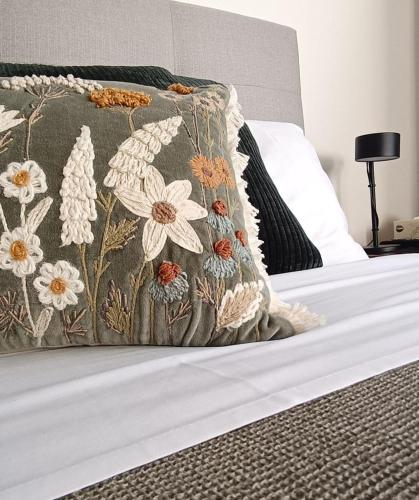 Photo - Hahndorf Oak Tree Cottages