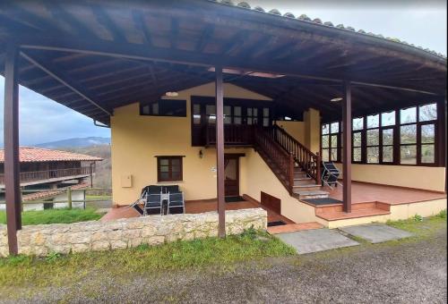 La Casona de Soviña (La Casona de Sovina) in Pilona