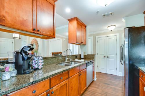 Lake Oconee Creekside Condo with Dock Access in Greensboro