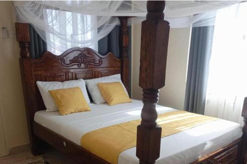 1-Bed - Sleeps 2 - w Free Parking in 尼亞利海灘