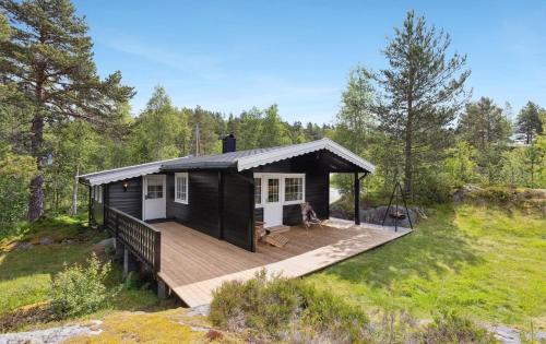 Koselig familiehytte med peis og utsikt nær skiløyper og turterreng in Tjaldal