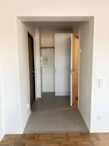 Modern corner apartment in 시르세베리