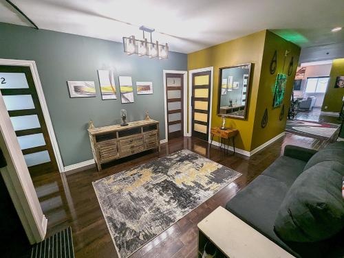 Lobby, The Modern Stays near Kazumi Sushi Lounge