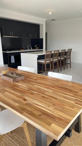 Home in Rockbank, West Melbourne in Caroline Springs