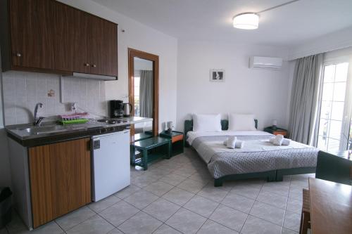 Romeo's House - image 13