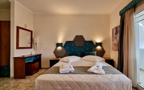 Hotel Dionysis Studios - image 7