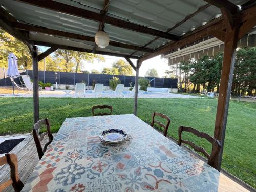 Dārzs, Maison à la campagne 4 à 6 personnes proche JONZAC (Maison a la campagne 4 a 6 personnes proche JONZAC) in Marcillac (Aquitaine)
