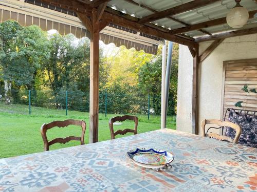 Dārzs, Maison à la campagne 4 à 6 personnes proche JONZAC (Maison a la campagne 4 a 6 personnes proche JONZAC) in Marcillac (Aquitaine)