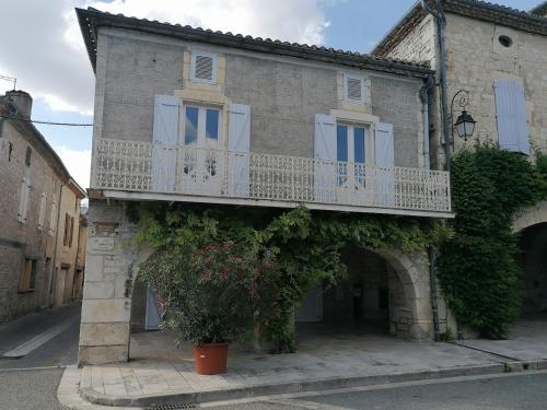 Un Noël paisible, entre douceur,magie et surprise ! gîte à louer Castelnau-Montratier