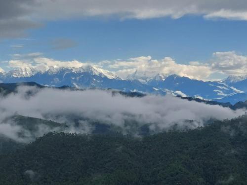 OYO Ramda Guest House in Thị trấn Almora