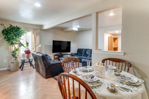 6 Mi to Cherry Creek SP! Family Home in Suburbs in Tallyn's Reach