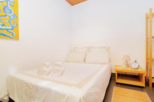 Raíces íntimas en La Latina (Raices intimas en La Latina) in لافابيز