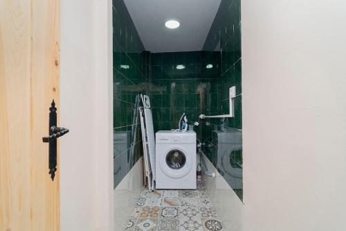 Fuerza de un Oso y elegancia en un solo espacio in لافابيز