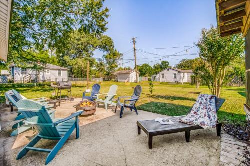 Walk to Beach, Yard, Games and Pet Friendly – khách sạn tại Warrington