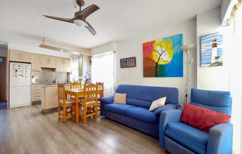 3 Bedroom Pet Friendly Apartment In Moncofa in Moncofar