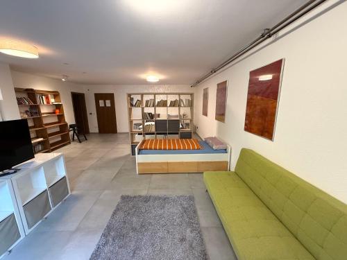 Helle Kellerwohnung im Grünen mit Sauna, Cologne (photo 5)