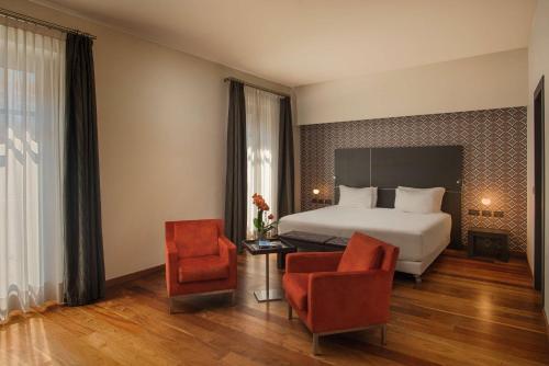 2 twin beds