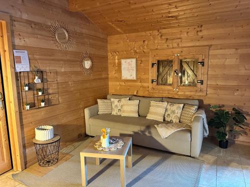 Magnifique chalet aux portes de la Drôme (Magnifique chalet aux portes de la Drome) in Saint-Rambert-d'Albon (Rhone-Alpes)