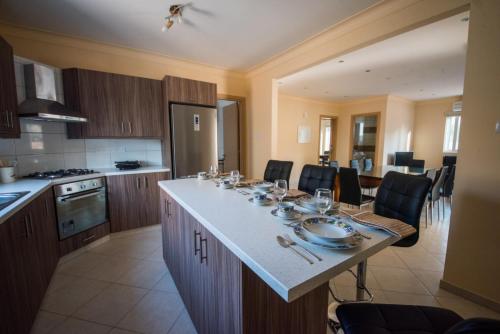 Kitchen, Panais Villa in Kiti