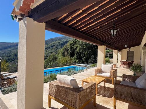 Balkons/terase, Côte 'd Azur - BEAUTIFUL VILLA WITH PRIVATE POOL (Cote 'd Azur - BEAUTIFUL VILLA WITH PRIVATE POOL) in Coaraze