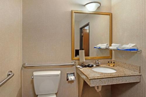 Best Western Plus Clearfield - image 8