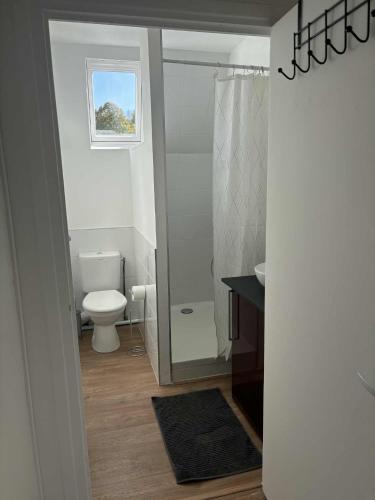 Bathroom, Appartement moderne proche de l'autoroute in Combronde