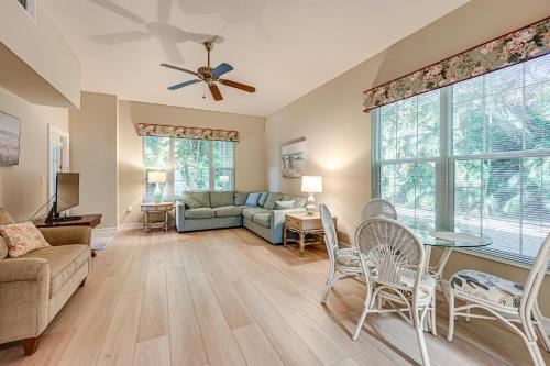 3 Mi to 5th Ave South Quiet Getaway with Garden in 東那不勒斯