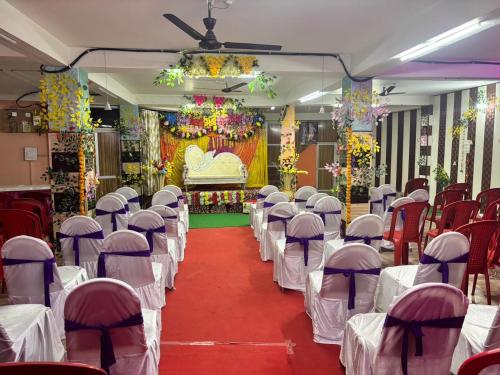 Sadyal Hotel And Restaurant in Tira Sujanpur